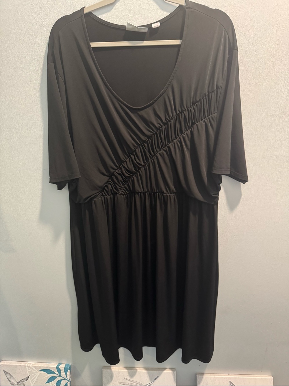 Avenue Black V-Neck Ruched Midi Dress plus size women’s 30/32